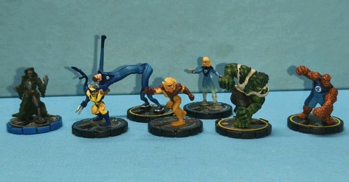Heroclix mixed lot pieces - mixed,