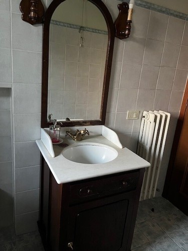 Mobile bagno con lavabo - con, usato