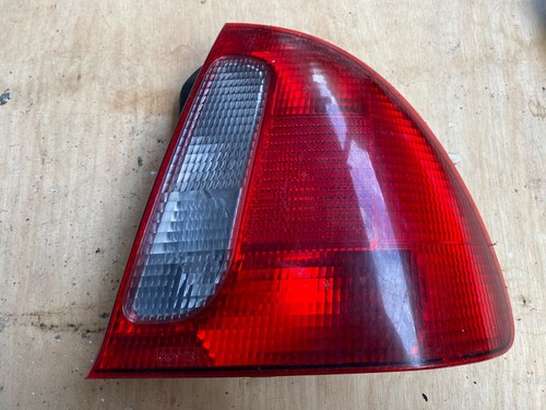 Rover rear tail light - o/s,