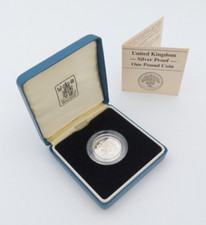 GRAN BRETAGNA One Pound Silver