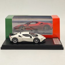 Modellino fine scala 1/64 Novitec Ferrari SF90 bianco pressofuso modellini auto collezioni