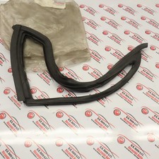 GUARNIZIONE VETRO FISSO JEEP CHEROKEE XJ COD. K55024300 NUOVA ORIGINALE
