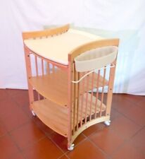 STOKKE SLEEPI CARE fasciatoio con materassino e contenitori. Colore legno naturale