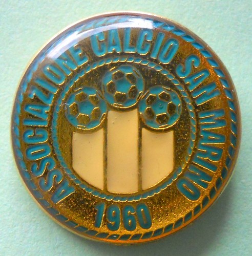 Distintivo spilla pin - pin, badge