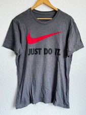 T-shirt grafica Nike "Just Do