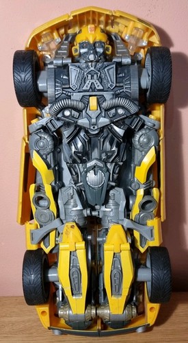 Hasbro transformers ultimate - transformers,