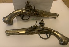Coppia di pistole antiche
