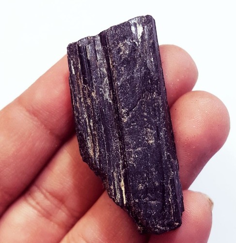 Gemma grezza tormalina nera - grezza,