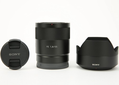 Sony sonnar mm f 1 - t*, f/1.8