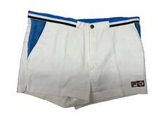 pantaloni shorts tennis