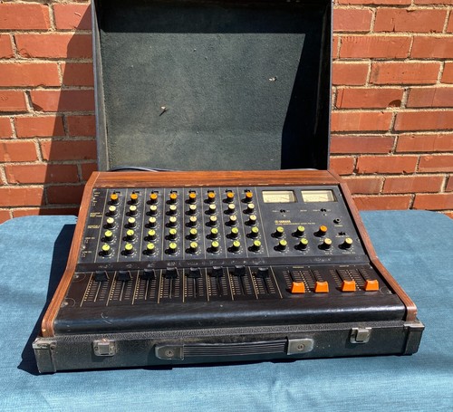 Mixer console analogica - , 8