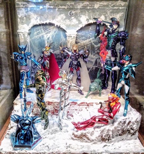 Diorama myth cloth saint - myth,