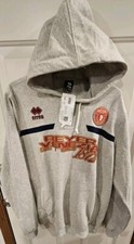 Nwt errea gray - nwt,