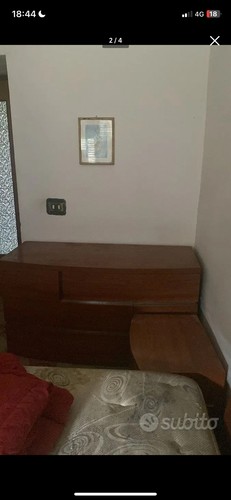 Como con due comodini - como,