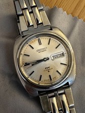 Seiko DX 17 jewel 6106-8489