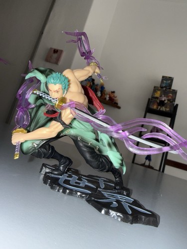 Action figure roronoa zoro - figure, one
