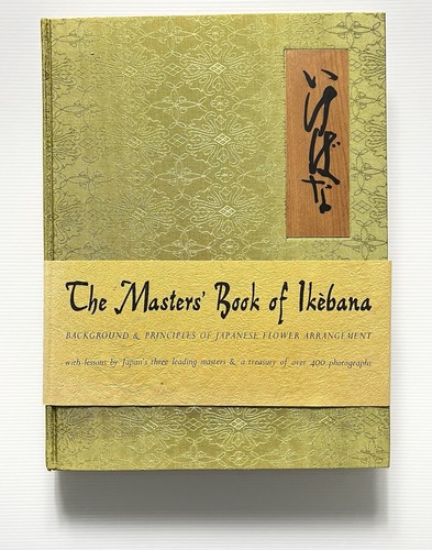 The masters book ikebana - book,
