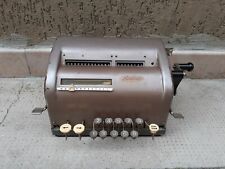 Vecchio Calcolatore A Manovella 