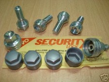 SET 4  BULLONI RUOTA ANTIFURTO