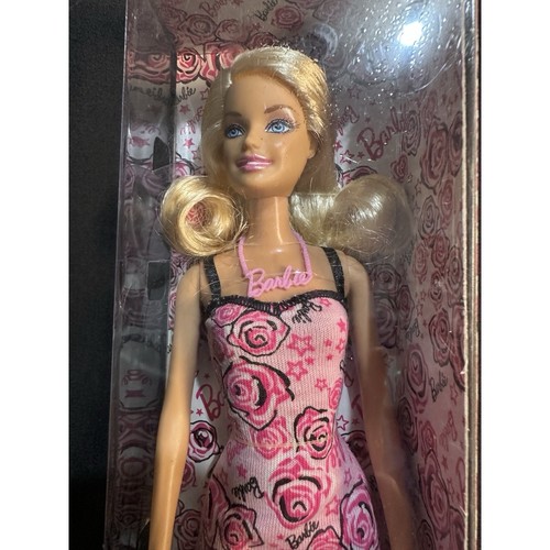 2010 barbie boutique - barbie,