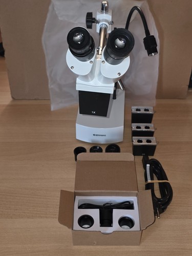 Microscope del lumière - microscope, à