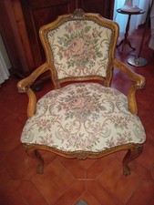 Poltroncina vintage motivo a fiori