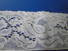 Antica Pizzo Ricamata Tulle