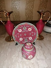 coordinato cinese con contenitore, piatto e due anfore