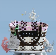 • Borsa a Secchiello MARNI