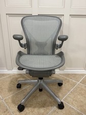 Herman Miller Aeron taglia B completamente carico con vestibilità posturale