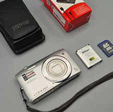 Nikon CoolPix S3500 Digital