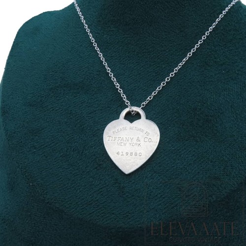Collana con ciondolo - , in