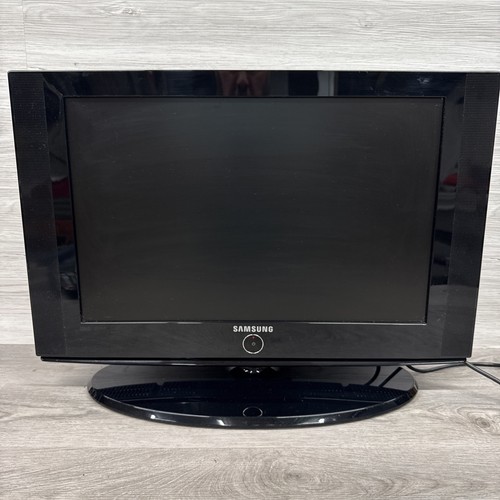 Lcd samsung 1280x720 - lcd, 22"