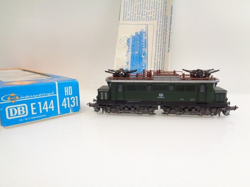 Roco 4131 locomotiva - h0,