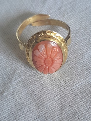 Anello con corallo - anello, su