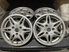 Cerchi in lega 15” OEM