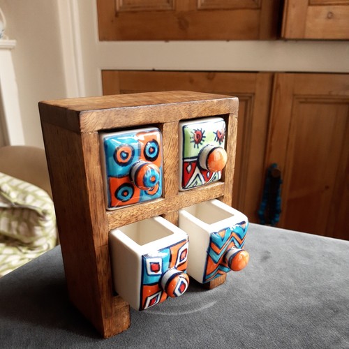 Cassettiera legno mango - in,