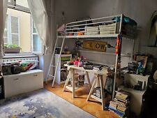 Vendo mobili cameretta completo, letto, scrivania, libreria, panca contenitore