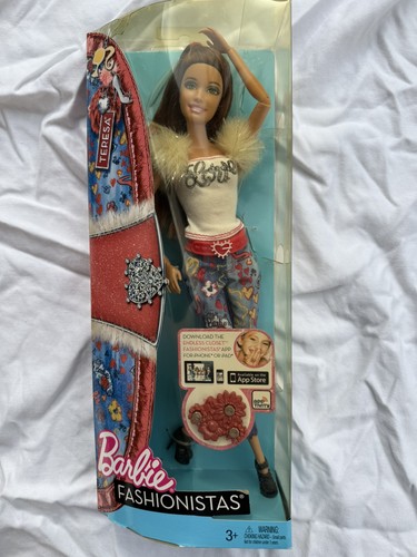 Bambola alla moda mattel - moda,
