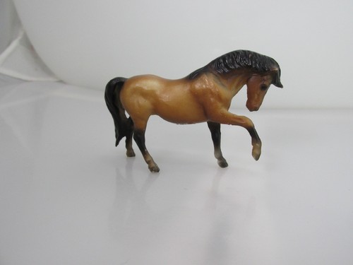 1976 vintage breyer stablemate - vintage,