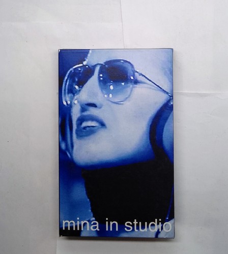 Mina studio vhs - -,