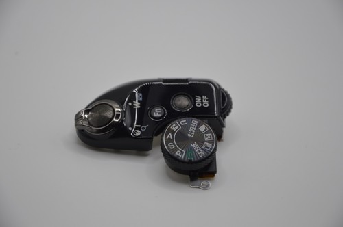 Nikon coolpix p600 - top, cover