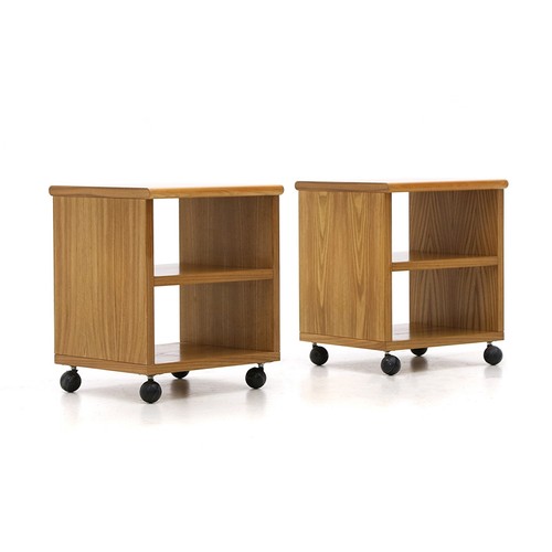 Coppia comodini legno su - di,