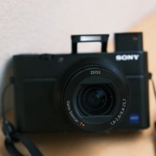Sony Cyber-shot DSC-RX100M4