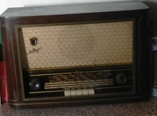 RADIO VEGA A VALVOLE CON MOBILE IN LEGNO