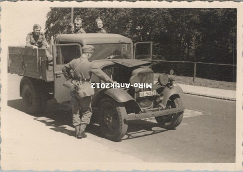 Foto ww2 vista un camion - foto,,