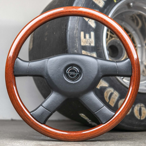 Momo ml38 volante - momo,