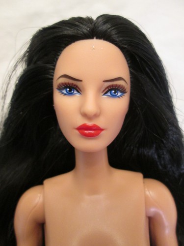 Barbie nuda firmata - , wonder