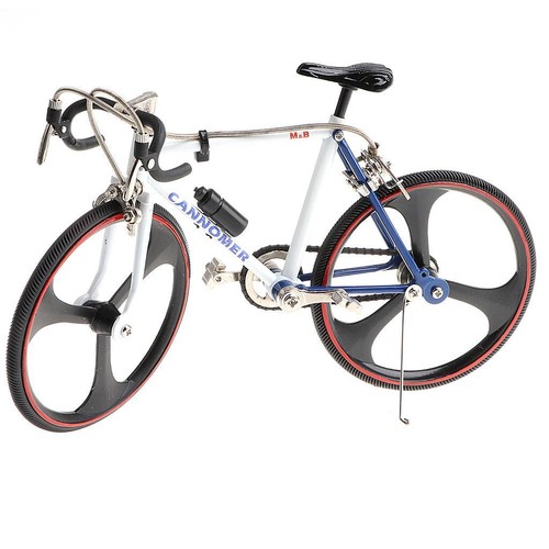 Modello bici corsa - di,
