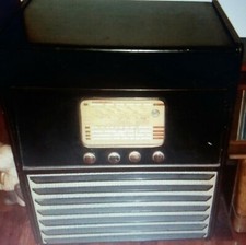 MOBILE RADIO A VALVOLE RADIOMARELLI CON GIRADISCHI IN LEGNO EPOCA 